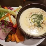 イタリアン酒場ナチュラ - 色々野菜のバーニャカウダ✨