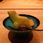 京都 いと - 2種の葡萄、メロン、柿、梨の盛合せ