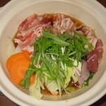 Sushi Izakaya Ryougoku Sakanaya Doujou - ｢粋コース｣3種の肉鍋(加熱前)
