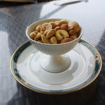 カフェ ラウンジ アンド バー アゼリア - ミニMIXナッツ