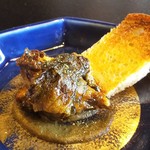 徳山鮓 - 焼すっぽん：客席前の広いテラスで娘婿さんが焼いてくださった 余呉湖の スッポンです。 コラーゲンタップリで、上品な鶏肉のようです。 濃厚で甘辛いタレが また最高に美味しいですネ！　　　　　　2019.10.26