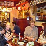 ザ・ライジングサン - 雰囲気が楽しいと話がはずむ