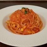 ヴィア トスカネッラ - スパゲッティ・ツナとトウモロコシのトマトクリームソース（2019.10-1）