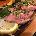 やきとん 赤尾 - たん刺し