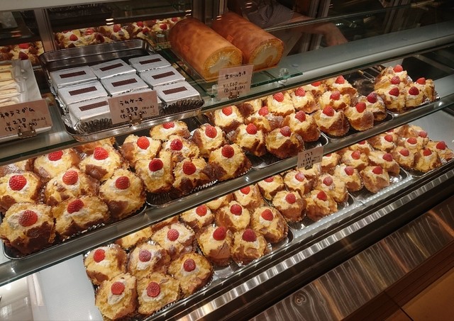 ママのえらんだ元町ケーキ 大丸神戸店 旧居留地 大丸前 ケーキ 食べログ