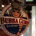 BUBBA GUMP SHRIMP TOKYO - 木製看板が可愛いです