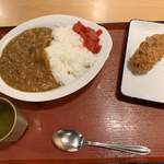 仙台中倉食堂 - 次女は「カレーライス」に「カニクリームコロッケ」という、変な組み合わせ…