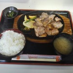 定食処 櫻茶屋 - 免許更新定食　