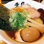 らぁめん 葉月 - 料理写真:醤油特ワンタン麺 1,150円