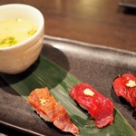 馬肉×ワイン 気まぐれバル 恵比寿 Whim - "〆の3種馬刺し握り"