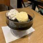 BOLSA - コーヒーゼリー
生クリームとアイスクリーム添え