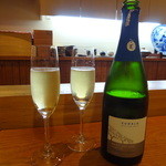 温石 - スペインのスパークリングワインカバ