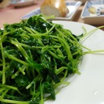 上海小吃 - 空芯菜。