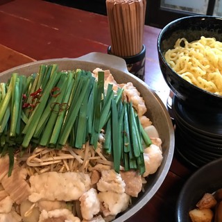 定番 牛モツ鍋コース 闇市倶楽部 綾部店 綾部 居酒屋 食べログ
