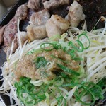 ホルモン千葉 - コク塩５種ともやし