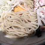 麺と心 7 - オマール海老のまぜそば（2019年11月限定）（麺のアップ）
