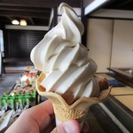 小手川商店 - 味噌ソフトクリーム