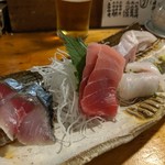 天史朗鮨 - お刺身盛合せ（しめ鯖、マグロ、ブリ、ウマヅラハギ、真鯛）