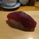 天史朗鮨 - 握り　漬けマグロ