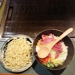 Okonomiyaki Kacchan - モツ玉とトッピングモダン(焼く前)