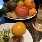 バー エグザゴーヌ - Ｒ1.11　オレンジチェリー（ほおずき）試食