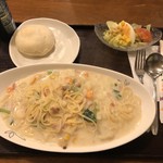 Poni Teru - 日替わりクラムチャウダースープスパゲティ