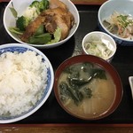 肴亭杉家 - 日替りの煮豚定食　750円