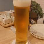 Kotori - 生ビール♬︎
      グラスが綺麗で面白い♡
      美味しい生ビールﾃﾞｽ♬︎
