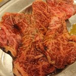 焼肉大雅 - カルビ。上カルビでなくてもこのクオリティ。