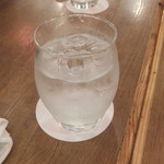 浜焼き海鮮居酒屋 大庄水産 - 麦焼酎の水割り