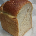 Boulangerie tane - tane食パン（330円）