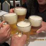 活魚割烹 赤坂 - 生ビールでスタートです