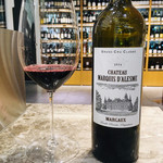 エノテカ  - じんわりと果実の旨みを感じるエレガントな味わい