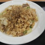 gyouzatoushoumenshouen - セット用ミニ炒飯
                      ※炒飯にかかってるものは胡椒。
                      受け取りに行った時、自分でかけました。