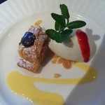 イル・ソーニョ - ドルチェ　アップルパイとバニラジェラート