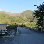 Sobadokoro Arupusu - お店から山を望む 201911