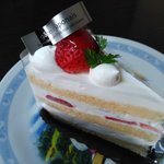 洋菓子工房 queue - 苺のショートケーキ