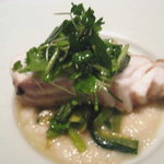 カモシヤ クスモト - 寒平目のトーチー蒸し