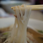 Pho 777 Vietnamese Restaurant - PHO w/Slice of Rare Steakの麺アップ