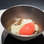 エクアトゥール - マスカルポーネ　ナタデココ　フランボワーズのソルベ　文旦　ハチミツ　黒トリュフ