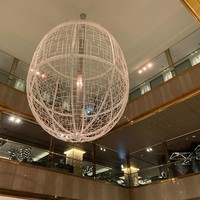フォルク キッチン オールデイダイニング  - ヒルトン大阪入り口の吹き抜け照明