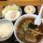 入〆そばや - 今回もラーメンセット ¥650 は変わらず