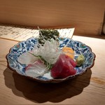 ぎおん 阪川 - 鰹、若狭ぐじ、真鯛、剣先いか、雲丹の盛合せ
