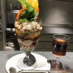 PATISSERIE ASAKO IWAYANAGI - パルフェ ジャポネ  柿と焙じ茶とともに、メレディス マディラ 5YO