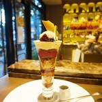 Patisserie & Chocolat Bar Del'Immo - パフェゴールドショコラフィグ