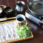 薫風 - ランチは１日10食限定の「アグー豚のしゃぶしゃぶ定食」や、沖縄満喫定食など種類が豊富!!
