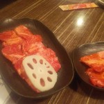 焼肉・しゃぶしゃぶ 肉の鶴々亭 - A5黒毛和牛定食