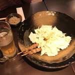 Torikawadokoro Toritaka - キャベツはすり鉢のような丼に入ってきました