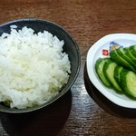 支那そば 佐川 - ご飯の炊き方もバツグンで糠漬けも最高。