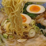 ワンタン麺屋 富士虎 - ミックスワンタン麺（黒）